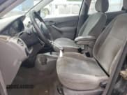 ✅ 2002 Ford Focus SE • VIN: 1FAFP34342W350331 • Lot: 57230435. Listed on Copart with 222,136 mi. Free auction sales archive from the USA and detailed vehicle history report at DreamBid. Image 7.