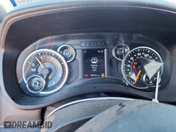 ✅ 2021 Ram 2500 Tradesman • VIN: 3C6UR5HL2MG515965 • Lot: 90258875. Wystawiony na Copart z przebiegiem 189 734 mil. Bezpłatny archiwum sprzedaży aukcyjnych z USA i szczegółowy raport historii pojazdu na DreamBid. Zdjęcie 9.