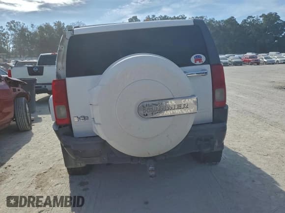 ✅ 2008 Hummer H3 Luxury • VIN: 5GTEN13E188175643 • Lot: 93955015. Wystawiony na Copart z przebiegiem 354 661 mil. Bezpłatny archiwum sprzedaży aukcyjnych z USA i szczegółowy raport historii pojazdu na DreamBid. Zdjęcie 6.