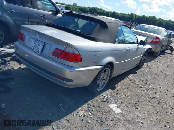 ✅ 2004 BMW 3 Series 330Ci • VIN: WBABW53444PL40118 • Lot: 39743804. Listed on IAAI with 163,050 mi. Free auction sales archive from the USA and detailed vehicle history report at DreamBid. Image 4.