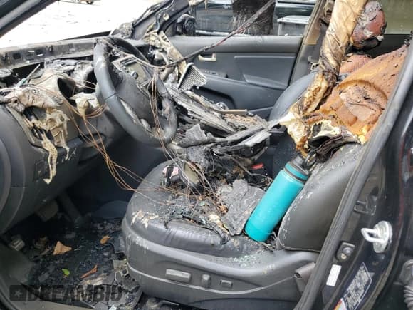 ✅ 2016 Kia Sportage EX • VIN: KNDPC3AC8G7846829 • Lot: 60261885. Wystawiony na Copart z przebiegiem Nie podano. Bezpłatny archiwum sprzedaży aukcyjnych z USA i szczegółowy raport historii pojazdu na DreamBid. Zdjęcie 7.