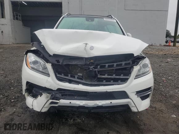 ✅ 2014 Mercedes-Benz M 550 • VIN: 4JGDA7DB0EA413908 • Лот: 69265035. Опубликован ранее на Copart с пробегом 136 019 миль. Бесплатный доступ к архиву аукционных продаж из США и подробный отчёт об истории автомобиля на DreamBid. Изображение 5.