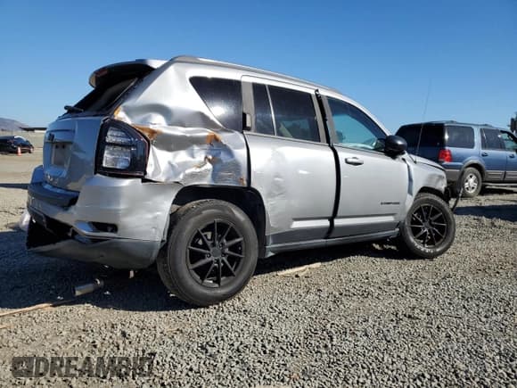 ✅ 2014 Jeep Compass Sport • VIN: 1C4NJCBA6ED843243 • Лот: 90856365. Опубликован ранее на Copart с пробегом 160 063 миль. Бесплатный доступ к архиву аукционных продаж из США и подробный отчёт об истории автомобиля на DreamBid. Изображение 3.