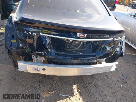 ✅ 2023 Cadillac CT5 Premium Luxury • VIN: 1G6DS5RK1P0105124 • Lot: 43216342. Wystawiony na IAAI z przebiegiem 40 579 mil. Bezpłatny archiwum sprzedaży aukcyjnych z USA i szczegółowy raport historii pojazdu na DreamBid. Zdjęcie 6.