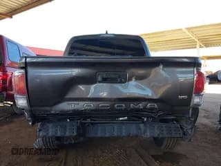 ✅ 2021 Toyota Tacoma SR5 • VIN: 5TFAZ5CN0MX108680 • Lot: 43639301. Wystawiony na IAAI z przebiegiem 57 738 mil. Bezpłatny archiwum sprzedaży aukcyjnych z USA i szczegółowy raport historii pojazdu na DreamBid. Zdjęcie 6.