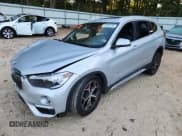 ✅ 2018 BMW X1 sDrive28i • VIN: WBXHU7C33J5L05523 • Lot: 84926235. Wystawiony na Copart z przebiegiem Nie podano. Bezpłatny archiwum sprzedaży aukcyjnych z USA i szczegółowy raport historii pojazdu na DreamBid. Zdjęcie 1.
