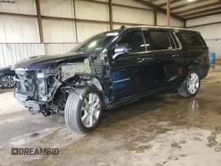 ✅ 2021 Chevrolet Suburban High Country • VIN: 1GNSKGKL3MR133976 • Lot: 63574075. Wystawiony na Copart z przebiegiem 94 047 mil. Bezpłatny archiwum sprzedaży aukcyjnych z USA i szczegółowy raport historii pojazdu na DreamBid. Zdjęcie 1.