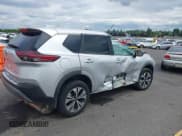 ✅ 2023 Nissan Rogue SV • VIN: 5N1BT3BB8PC741873 • Lot: 42691806. Wystawiony na IAAI z przebiegiem 15 371 mil. Bezpłatny archiwum sprzedaży aukcyjnych z USA i szczegółowy raport historii pojazdu na DreamBid. Zdjęcie 4.