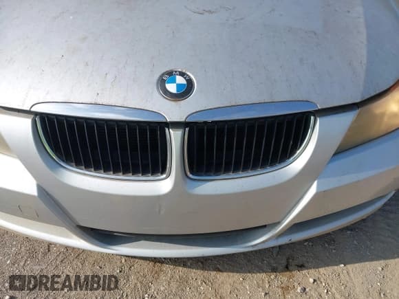 ✅ 2007 BMW 3 Series 328i • VIN: WBAVA33537KX73892 • Lot: 42612963. Listed on IAAI with 227,683 mi. Free auction sales archive from the USA and detailed vehicle history report at DreamBid. Image 10.