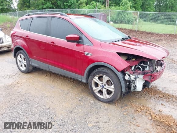✅ 2013 Ford Escape SE • VIN: 1FMCU0GX2DUD33640 • Lot: 42255552. Listed on IAAI with 150,018 mi. Free auction sales archive from the USA and detailed vehicle history report at DreamBid. Image 1.