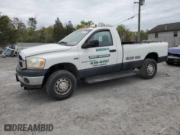 ✅ 2006 Dodge 2500 ST • VIN: 3D7KS26D16G202123 • Lot: 53137755. Wystawiony na Copart z przebiegiem 280 788 mil. Bezpłatny archiwum sprzedaży aukcyjnych z USA i szczegółowy raport historii pojazdu na DreamBid. Zdjęcie 1.