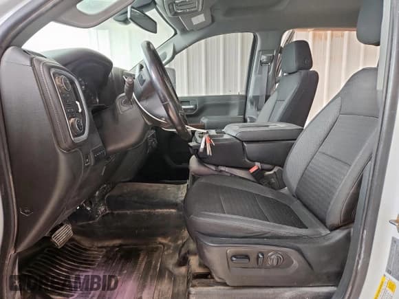 ✅ 2023 Chevrolet Silverado 2500HD LT • VIN: 1GC4YNE72PF124100 • Лот: 93657865. Опубликован ранее на Copart с пробегом 56 610 миль. Бесплатный доступ к архиву аукционных продаж из США и подробный отчёт об истории автомобиля на DreamBid. Изображение 7.