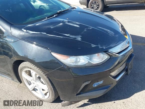 ✅ 2019 Chevrolet Volt LT • VIN: 1G1RC6S57KU131750 • Lot: 43582056. Wystawiony na IAAI z przebiegiem 140 718 mil. Bezpłatny archiwum sprzedaży aukcyjnych z USA i szczegółowy raport historii pojazdu na DreamBid. Zdjęcie 18.