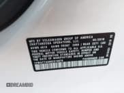 ✅ 2017 Volkswagen Passat S • VIN: 1VWAT7A33HC019579 • Lot: 42889382. Wystawiony na IAAI z przebiegiem 55 544 mil. Bezpłatny archiwum sprzedaży aukcyjnych z USA i szczegółowy raport historii pojazdu na DreamBid. Zdjęcie 9.