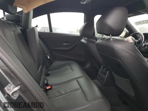 ✅ 2015 BMW 3 Series 328i • VIN: WBA3A5G59FNS91678 • Lot: 90282885. Listed on Copart with Not provided. Free auction sales archive from the USA and detailed vehicle history report at DreamBid. Image 10.