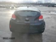 ✅ 2015 Hyundai Veloster • VIN: KMHTC6AD5FU222877 • Lot: 86952994. Wystawiony na Copart z przebiegiem 91 526 mil. Bezpłatny archiwum sprzedaży aukcyjnych z USA i szczegółowy raport historii pojazdu na DreamBid. Zdjęcie 6.