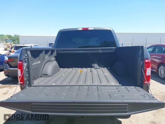 ✅ 2019 Ford F-150 XL • VIN: 1FTEW1E47KKD25077 • Лот: 42094932. Опубликован ранее на IAAI с пробегом 108 972 миль. Бесплатный доступ к архиву аукционных продаж из США и подробный отчёт об истории автомобиля на DreamBid. Изображение 16.