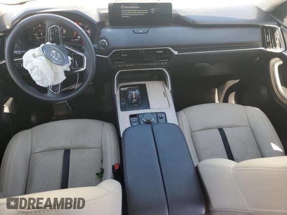 ✅ 2024 Mazda CX-90 Preferred • VIN: JM3KKBHA5R1155587 • Lot: 69464545. Wystawiony na Copart z przebiegiem 14 006 mil. Bezpłatny archiwum sprzedaży aukcyjnych z USA i szczegółowy raport historii pojazdu na DreamBid. Zdjęcie 8.