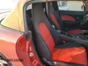 ✅ 2004 Mazda MX-5 Miata Mazdaspeed • VIN: JM1NB354X40409691 • Lot: 76529134. Wystawiony na Copart z przebiegiem Nie podano. Bezpłatny archiwum sprzedaży aukcyjnych z USA i szczegółowy raport historii pojazdu na DreamBid. Zdjęcie 10.