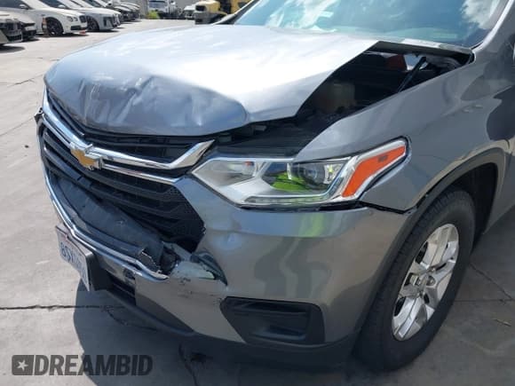 ✅ 2020 Chevrolet Traverse LS • VIN: 1GNERFKW4LJ279328 • Lot: 43182524. Listed on IAAI with 75,612 mi. Free auction sales archive from the USA and detailed vehicle history report at DreamBid. Image 19.