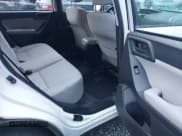 ✅ 2015 Subaru Forester 2.5i • VIN: JF2SJAAC2FH569318 • Lot: 43642043. Wystawiony na IAAI z przebiegiem 97 108 mil. Bezpłatny archiwum sprzedaży aukcyjnych z USA i szczegółowy raport historii pojazdu na DreamBid. Zdjęcie 19.