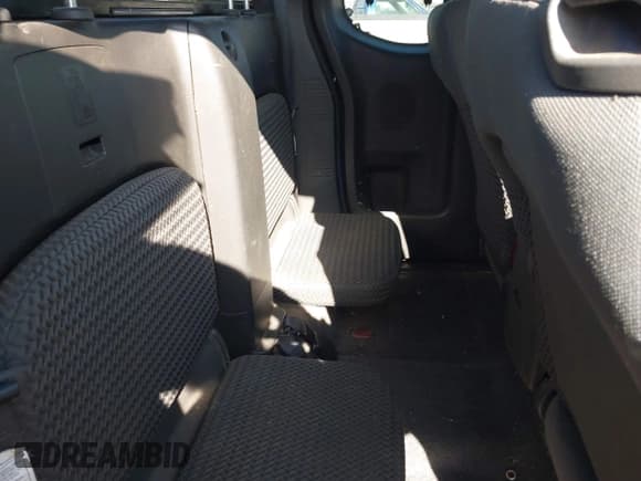 ✅ 2005 Nissan Frontier LE • VIN: 1N6AD06W45C434932 • Lot: 42103130. Listed on IAAI with 279,510 mi. Free auction sales archive from the USA and detailed vehicle history report at DreamBid. Image 8.