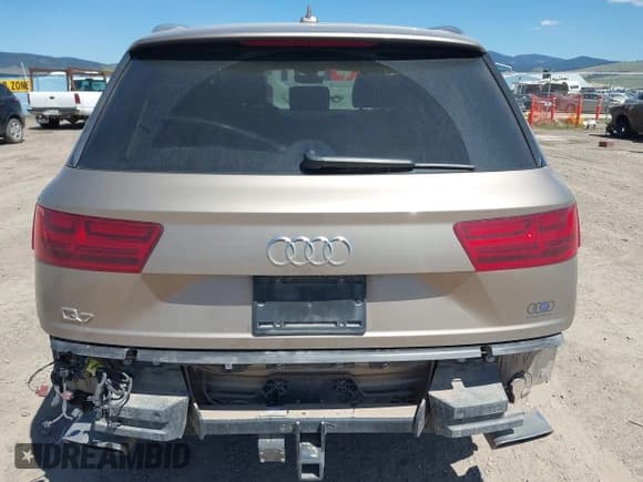 ✅ 2019 Audi Q7 Prestige • VIN: WA1VABF77KD021582 • Lot: 42169078. Listed on IAAI with 63,486 mi. Free auction sales archive from the USA and detailed vehicle history report at DreamBid. Image 17.