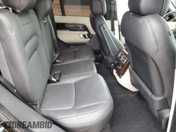 ✅ 2020 Land Rover Range Rover • VIN: SALGS4RY5LA415105 • Лот: 57572735. Опубликован ранее на Copart с пробегом 22 846 миль. Бесплатный доступ к архиву аукционных продаж из США и подробный отчёт об истории автомобиля на DreamBid. Изображение 11.