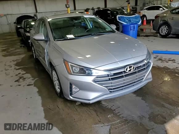 ✅ 2020 Hyundai Elantra SE • VIN: 5NPD74LF6LH556339 • Lot: 71100475. Wystawiony na Copart z przebiegiem 43 297 mil mil. Skorzystaj z bezpłatnego archiwum sprzedaży aukcyjnych z USA i zobacz szczegółowy raport historii pojazdu na DreamBid. Zdjęcie 13.