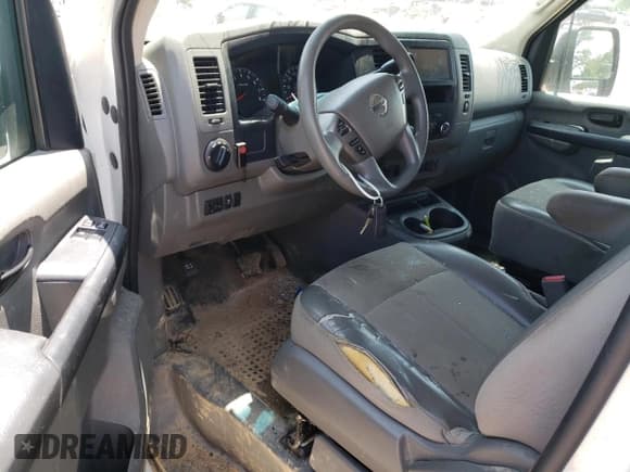 ✅ 2020 Nissan NV Cargo S • VIN: 1N6BF0KY4LN805997 • Лот: 59203675. Опубликован ранее на Copart с пробегом Не указан. Бесплатный доступ к архиву аукционных продаж из США и подробный отчёт об истории автомобиля на DreamBid. Изображение 8.