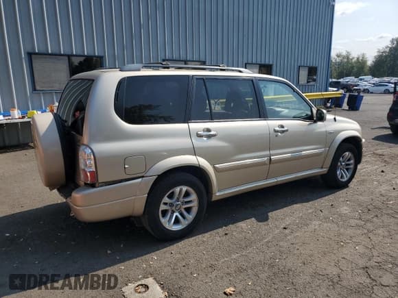 ✅ 2006 Suzuki XL7 • VIN: JS3TX92V964107587 • Лот: 70628965. Опубликован ранее на Copart с пробегом 139 279 миль. Бесплатный доступ к архиву аукционных продаж из США и подробный отчёт об истории автомобиля на DreamBid. Изображение 3.