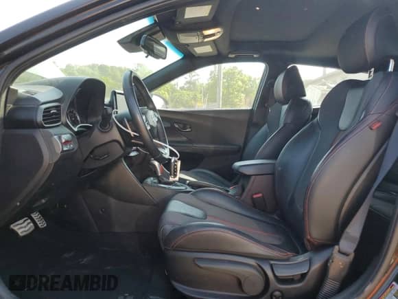 2020 Hyundai Veloster Turbo Ultimate with VIN KMHTH6ABXLU021956, listed as a Copart auction lot 58833945 with 62,080 mi miles and Salvage title. Bid and sale history available at DreamBid. Image 7.