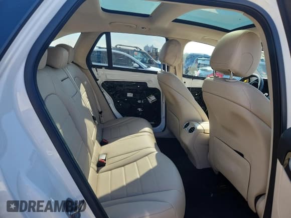 ✅ 2021 Mercedes-Benz GLC 300 • VIN: W1N0G8DB4MV269626 • Lot: 89819225. Listed on Copart with 46,137 mi. Free auction sales archive from the USA and detailed vehicle history report at DreamBid. Image 11.