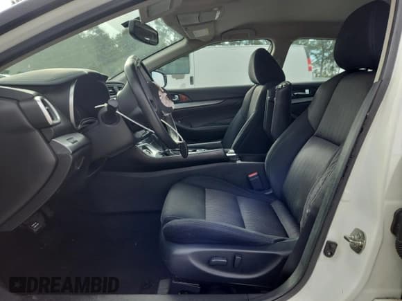 ✅ 2017 Nissan Maxima S • VIN: 1N4AA6APXHC452019 • Lot: 85835475. Listed on Copart with 169,856 mi. Free auction sales archive from the USA and detailed vehicle history report at DreamBid. Image 7.