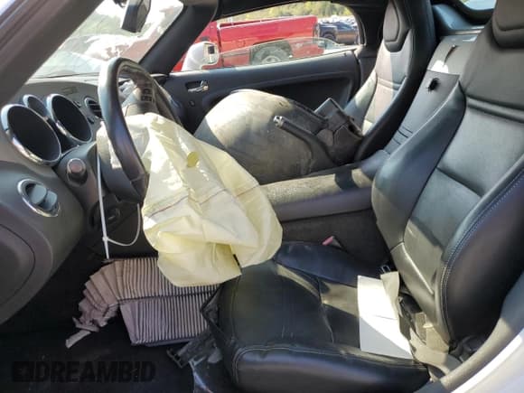 ✅ 2007 Pontiac Solstice • VIN: 1G2MB35B37Y125386 • Лот: 69329034. Опубликован ранее на Copart с пробегом 116 898 миль. Бесплатный доступ к архиву аукционных продаж из США и подробный отчёт об истории автомобиля на DreamBid. Изображение 7.