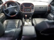 ✅ 2006 Mitsubishi Montero Limited • VIN: JA4MW51SX6J004048 • Lot: 52954555. Wystawiony na Copart z przebiegiem 175 823 mil. Bezpłatny archiwum sprzedaży aukcyjnych z USA i szczegółowy raport historii pojazdu na DreamBid. Zdjęcie 8.