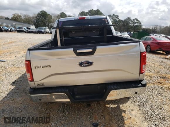 ✅ 2017 Ford F-150 XL • VIN: 1FTEW1EF6HFA20589 • Lot: 49012525. Wystawiony na Copart z przebiegiem 188 748 mil. Bezpłatny archiwum sprzedaży aukcyjnych z USA i szczegółowy raport historii pojazdu na DreamBid. Zdjęcie 6.