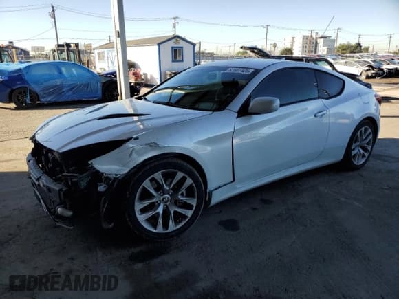 ✅ 2013 Hyundai Genesis Coupe 2.0T • VIN: KMHHT6KD5DU111151 • Lot: 82601425. Listed on Copart with 119,129 mi. Free auction sales archive from the USA and detailed vehicle history report at DreamBid. Image 1.