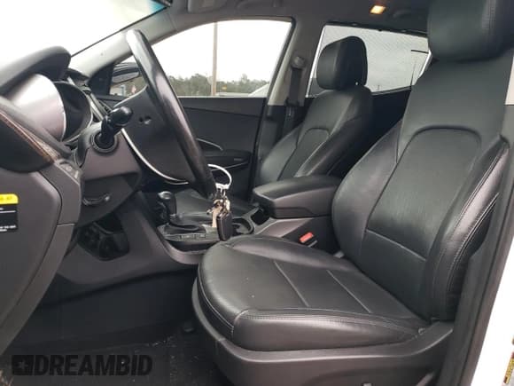 ✅ 2017 Hyundai Santa Fe Ultimate • VIN: 5XYZW4LA7HG407353 • Лот: 45536474. Опубликован ранее на Copart с пробегом 70 894 миль. Бесплатный доступ к архиву аукционных продаж из США и подробный отчёт об истории автомобиля на DreamBid. Изображение 7.