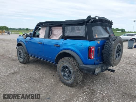 ✅ 2021 Ford Bronco • VIN: 1FMEE5DHXMLA78970 • Lot: 42316756. Listed on IAAI with 35,668 mi. Free auction sales archive from the USA and detailed vehicle history report at DreamBid. Image 3.