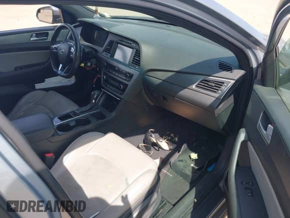 2017 Hyundai Sonata Sport with VIN 5NPE34AB7HH498250, listed as a IAAI auction lot 42233579 with 102,114 mi miles and . Bid and sale history available at DreamBid. Image 5.