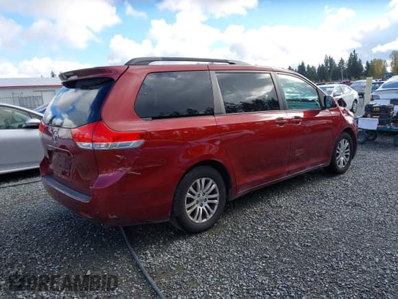 ✅ 2013 Toyota Sienna Limited • VIN: 5TDYK3DC7DS295104 • Lot: 43526308. Listed on IAAI with 129,082 mi. Free auction sales archive from the USA and detailed vehicle history report at DreamBid. Image 4.