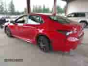 2022 Toyota Camry SE z VIN 4T1T11AK2NU014820, wystawiony jako IAAI lot #43348665 z przebiegiem 91 916 mil mil oraz . Historia ofert i sprzedaży dostępna na DreamBid. Obrazek 3.