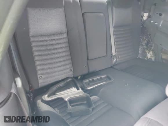 ✅ 2012 Dodge Challenger R/T • VIN: 2C3CDYBT5CH262396 • Lot: 41841844. Wystawiony na IAAI z przebiegiem 100 605 mil. Bezpłatny archiwum sprzedaży aukcyjnych z USA i szczegółowy raport historii pojazdu na DreamBid. Zdjęcie 8.