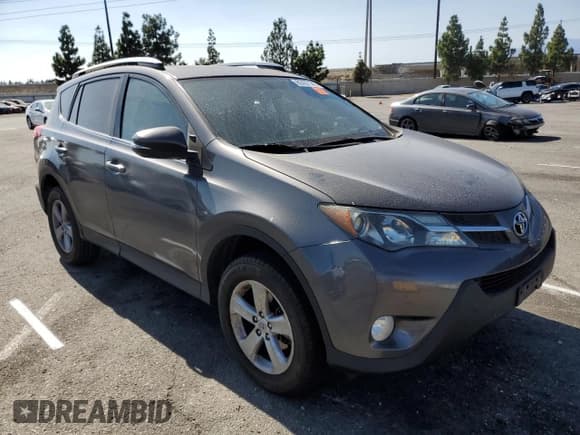 ✅ 2014 Toyota RAV4 XLE • VIN: 2T3WFREV9EW092925 • Lot: 80407145. Wystawiony na Copart z przebiegiem 68 803 mil. Bezpłatny archiwum sprzedaży aukcyjnych z USA i szczegółowy raport historii pojazdu na DreamBid. Zdjęcie 4.