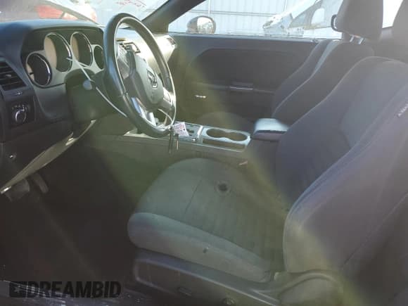 ✅ 2012 Dodge Challenger SXT • VIN: 2C3CDYAG7CH170016 • Lot: 81310424. Wystawiony na Copart z przebiegiem 169 007 mil. Bezpłatny archiwum sprzedaży aukcyjnych z USA i szczegółowy raport historii pojazdu na DreamBid. Zdjęcie 7.