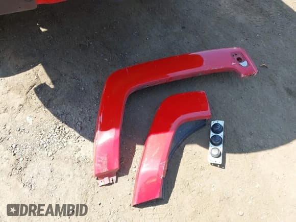 ✅ 2009 Hummer H3 Luxury • VIN: 5GTEN13E698110403 • Lot: 43226184. Wystawiony na IAAI z przebiegiem 118 562 mil. Bezpłatny archiwum sprzedaży aukcyjnych z USA i szczegółowy raport historii pojazdu na DreamBid. Zdjęcie 12.