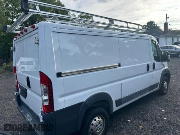 ✅ 2014 Ram ProMaster Cargo • VIN: 3C6TRVAG5EE100760 • Lot: 80462635. Wystawiony na Copart z przebiegiem 143 268 mil. Bezpłatny archiwum sprzedaży aukcyjnych z USA i szczegółowy raport historii pojazdu na DreamBid. Zdjęcie 3.