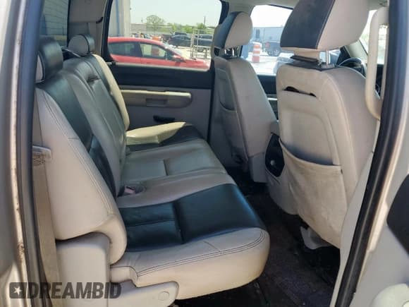 ✅ 2007 Chevrolet Silverado 1500 LTZ • VIN: 2GCEC13J371520196 • Lot: 51127355. Listed on Copart with 183,121 mi. Free auction sales archive from the USA and detailed vehicle history report at DreamBid. Image 10.