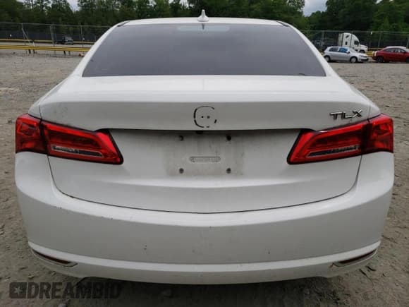 ✅ 2018 Acura TLX Technology • VIN: 19UUB1F59JA001780 • Lot: 56506445. Wystawiony na Copart z przebiegiem 57 378 mil. Bezpłatny archiwum sprzedaży aukcyjnych z USA i szczegółowy raport historii pojazdu na DreamBid. Zdjęcie 6.